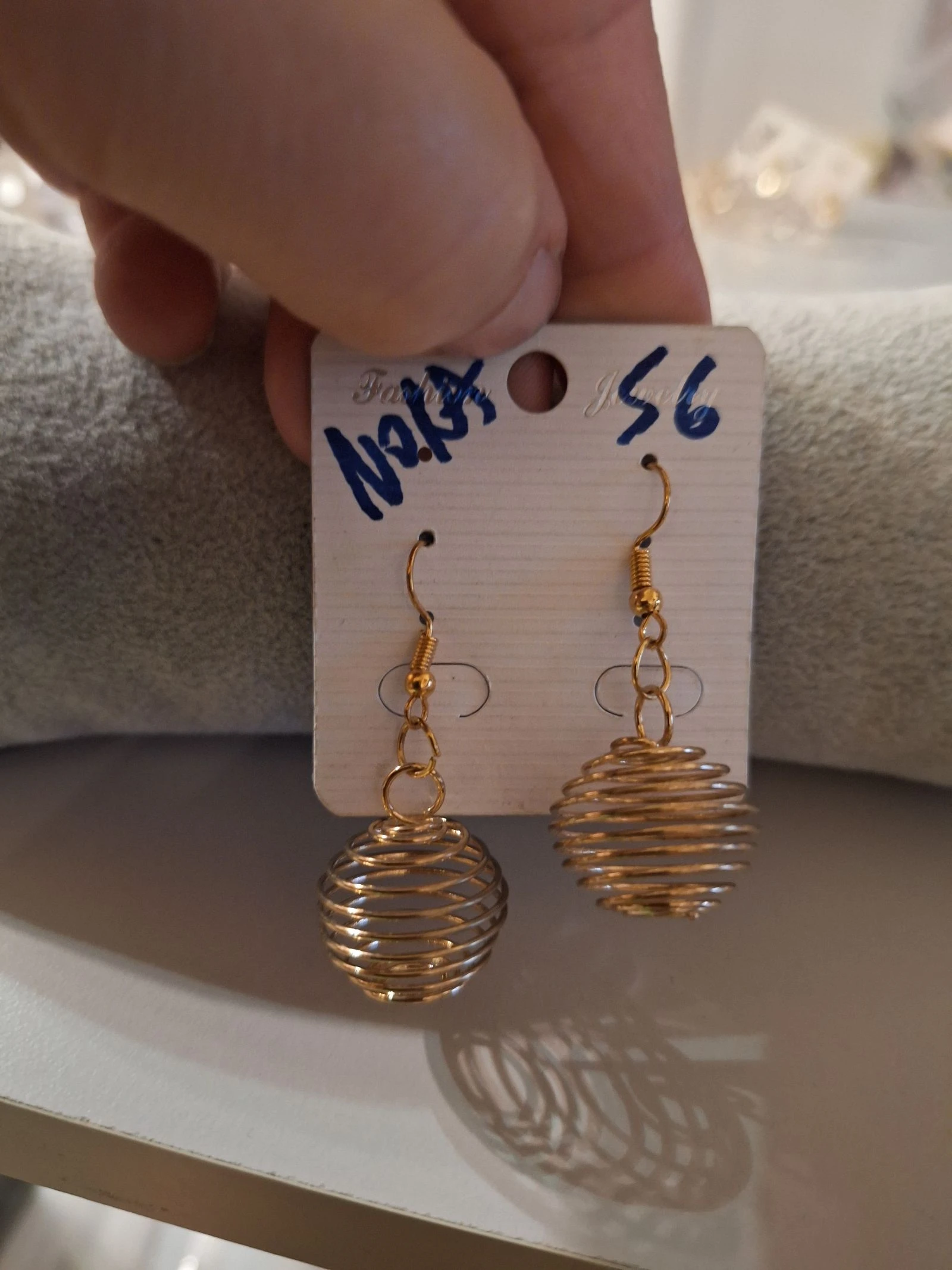 Jolie boucle d oreille fantaisie 